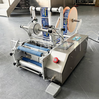 Small Tabletop Sticker Labeling Machine 100W Semi Auto Accurate