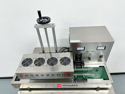 Horizontal Aluminum Foil Sealing Machine For Bottles Cap